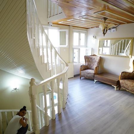 Lafontaine Konak Otel ムダンヤ エクステリア 写真